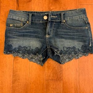 So Floral Jean Shorts‎ Juniors 3 Floral